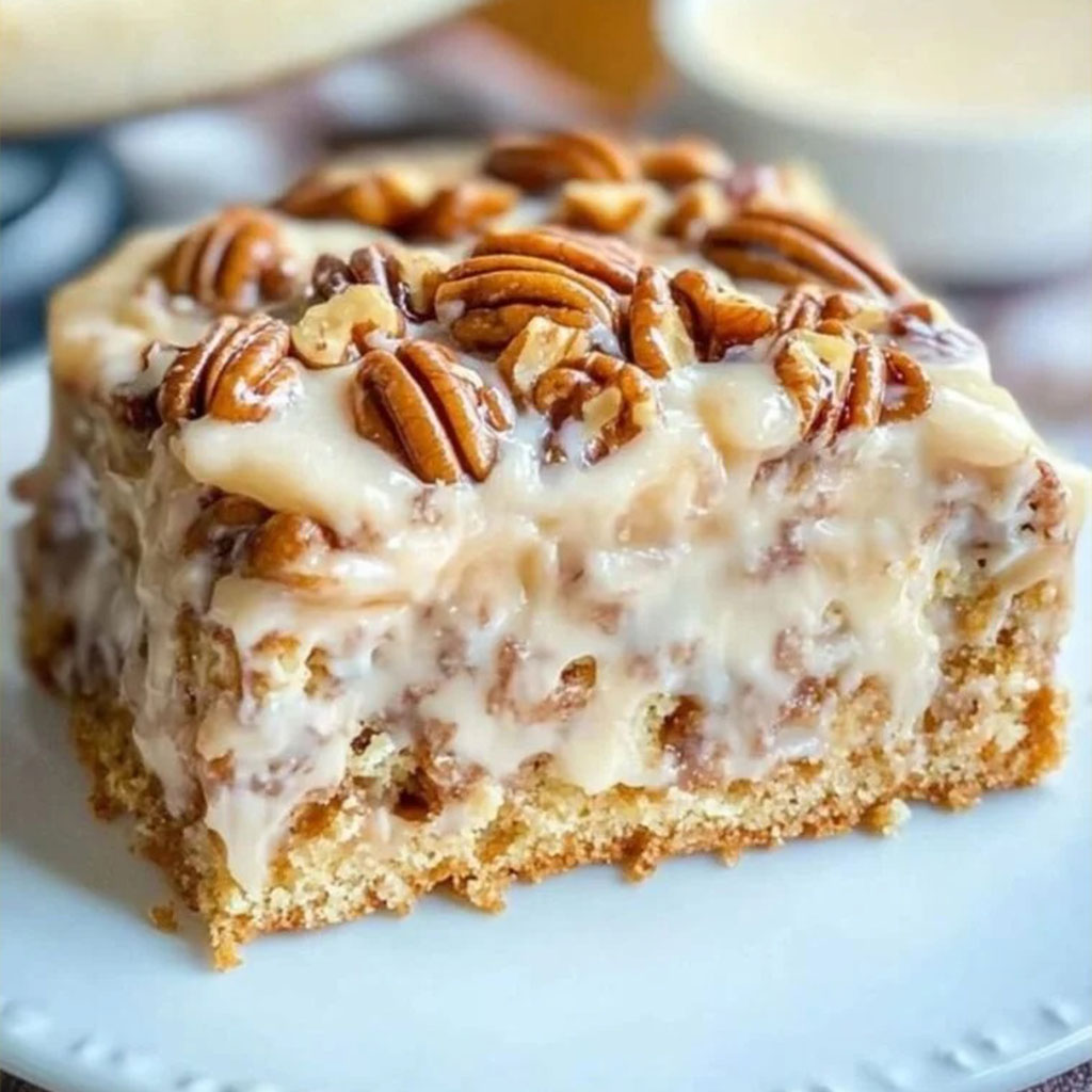 Southern Pecan-Topped Cake