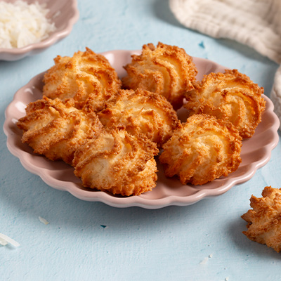 Coconut Macaroon Magic, Coconut macaroons recipe, Coconut macaroons with condensed milk, Chewy coconut macaroons recipe, Chocolate coconut macaroons, Simple coconut macaroon recipe,